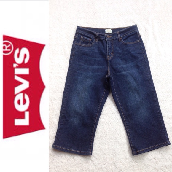 Levi's Perfectly Slimming Capris - Picture 1 of 7